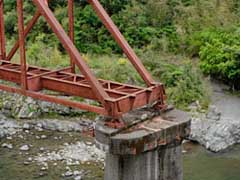 撤去された橋桁